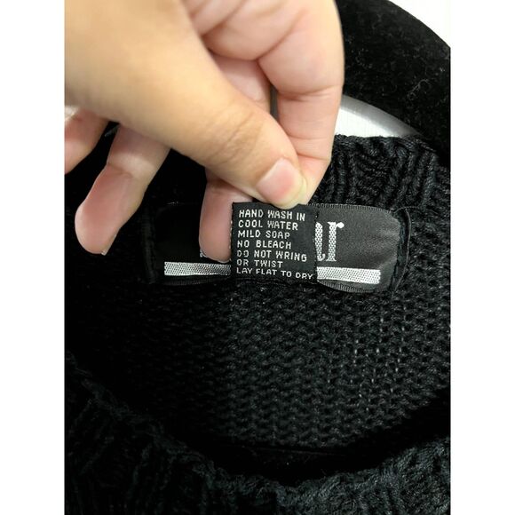 Vintage Sk Wear Black & White Geometric Ramie Blend Sweater Size Small Petite - Picture 8 of 8